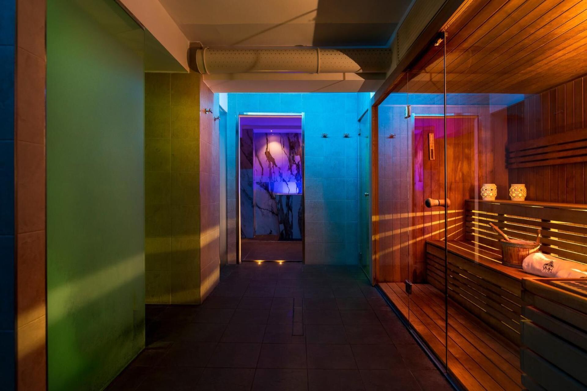 couples treatment room(s), body treatments, hot stone massages