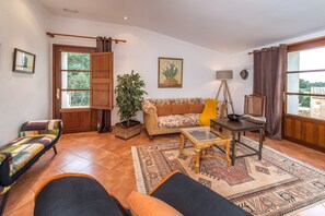 Living room - Agroturismo Fincahotel Es Llobets - Adults Only (Llucmajor)
