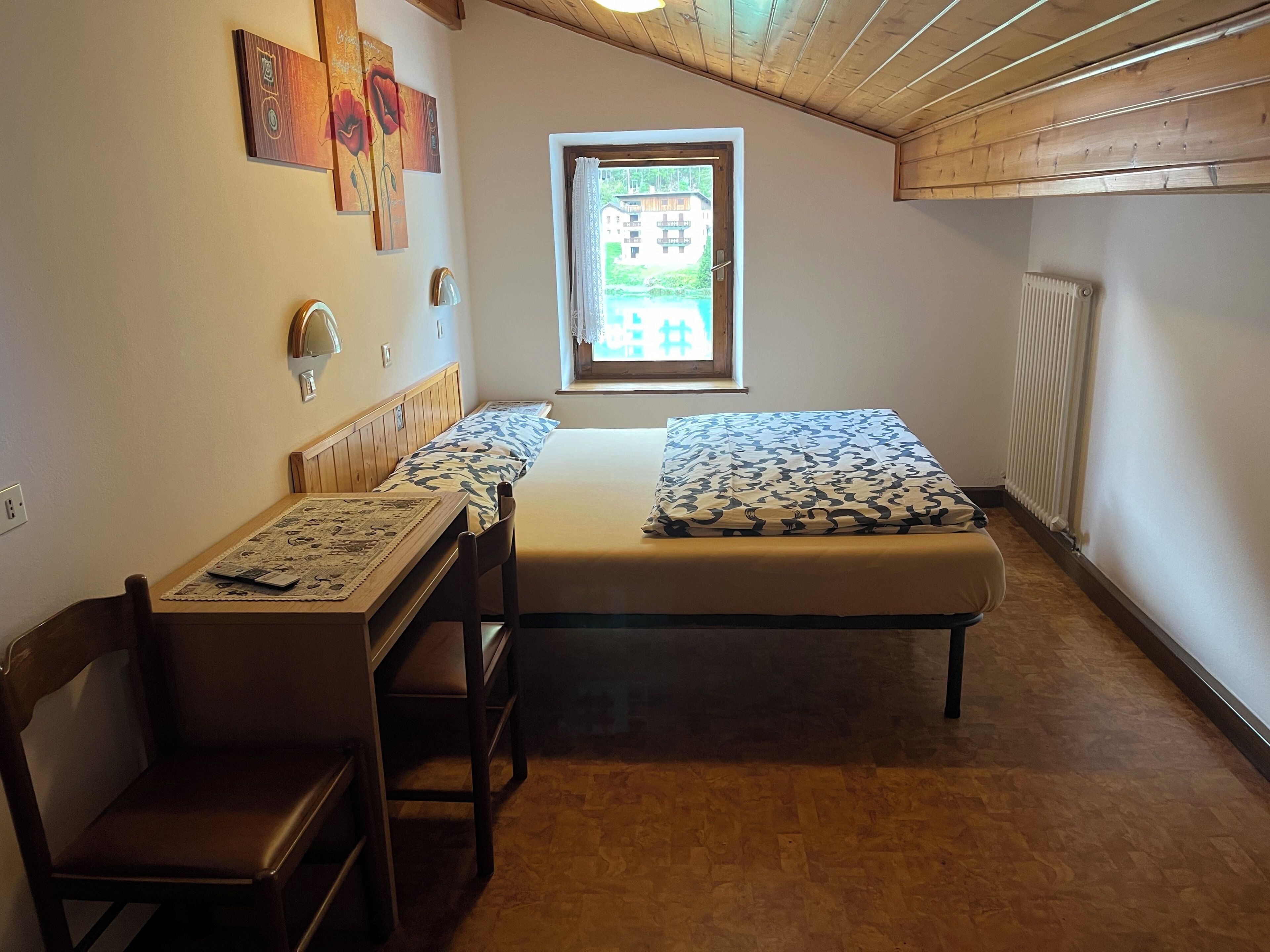 Double or Twin Room | Desk, free WiFi, bed sheets