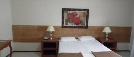 Minibar, coffres-forts dans les chambres, bureau, chambres insonorisées