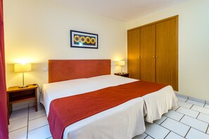Apartment, 1 Bedroom | In-room safe, free WiFi, wheelchair access - Apartamentos Turísticos Pateo Village (Albufeira)