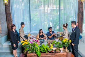 入住/退房自助服务终端