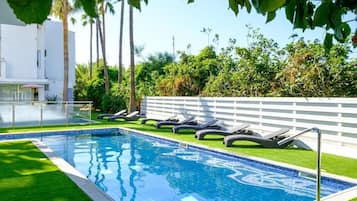 Pool | Outdoor pool