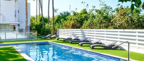 Pool | Outdoor pool