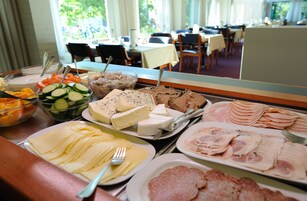 Desayuno buffet incluido todos los días 