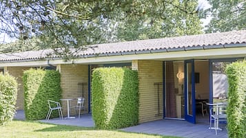 Dobbeltværelse - terrasse - have-område | Haveudsigt