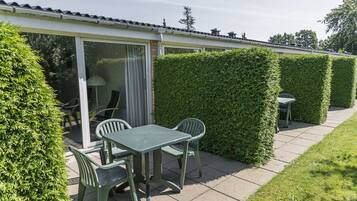 Appartement, 1 slaapkamer, kitchenette | Uitzicht op de tuin