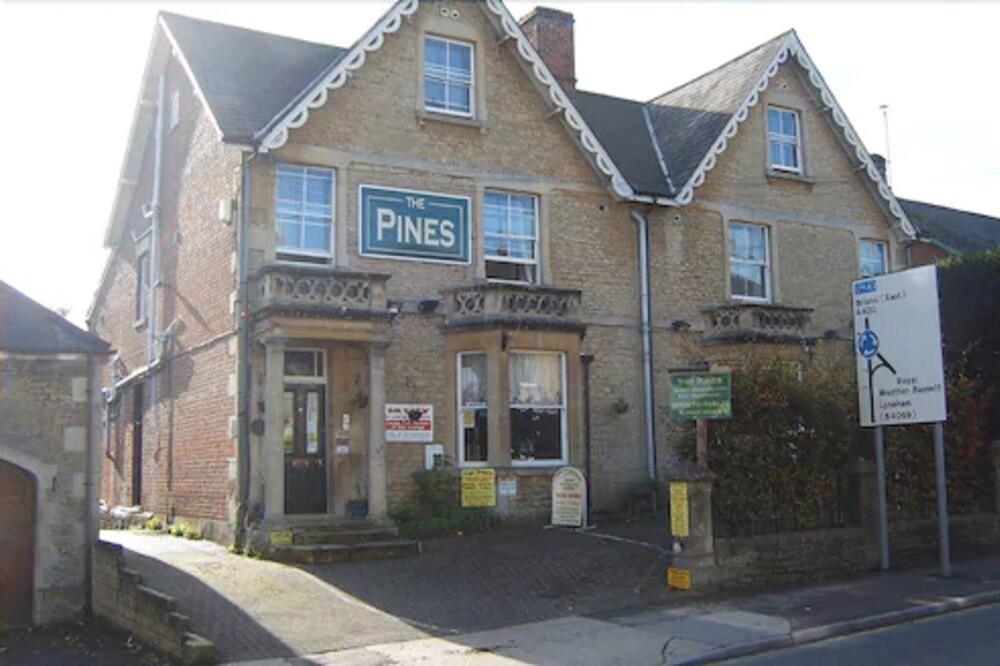 The Pines Guest Accommodation