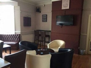 Business centre - The Pines Guest Accommodation (Chippenham)