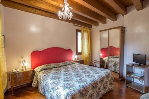 Caja de seguridad en la habitación, escritorio y wifi gratis