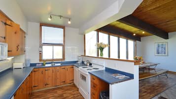 Apartment, Balcony (pillows and duvets are provided - bed linens and towels are NOT provided) | Private kitchen | Full-sized fridge, microwave, dishwasher, cookware/dishes/utensils