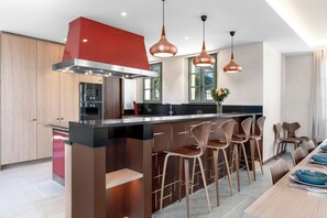 Villa Eucleia | Private kitchen | Espresso maker, coffee/tea maker, electric kettle - Hôtel Villa Cosy (Saint-Tropez)