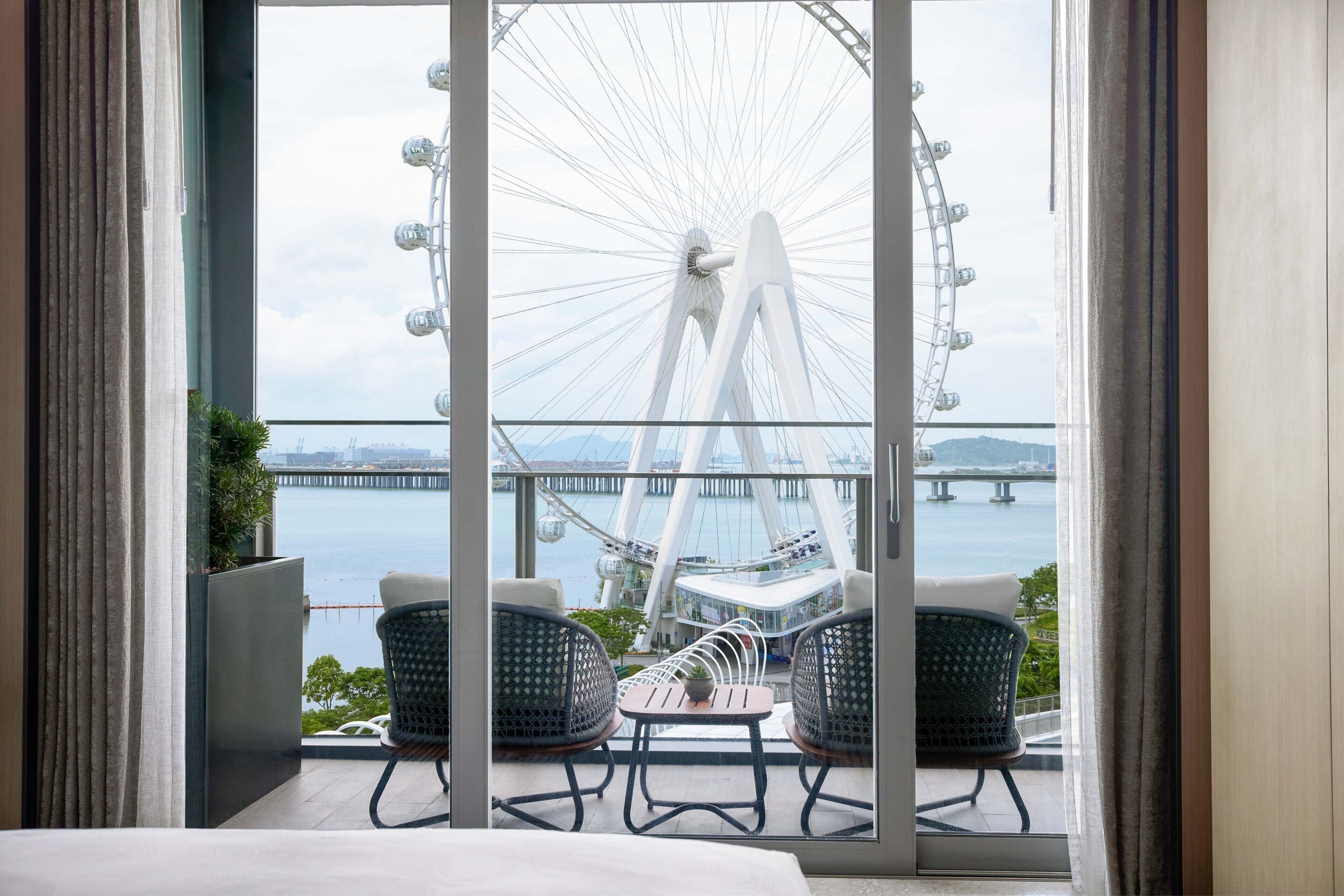 Executive Apartment, 1 King Bed (Glory Tower) | Premium bedding, minibar, in-room safe, individually decorated