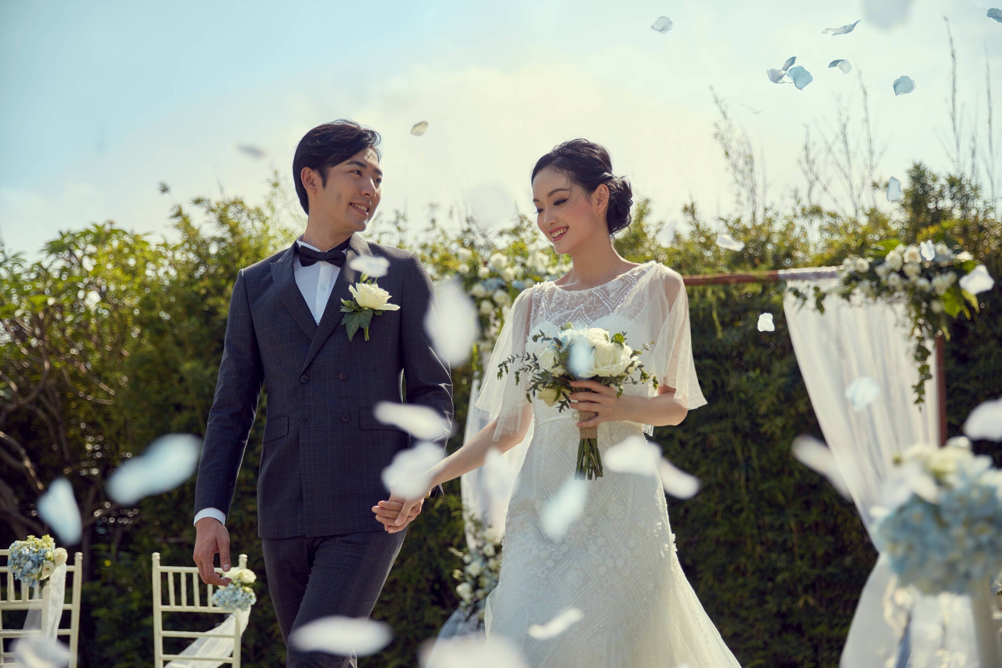 indoor pool, seasonal outdoor pool