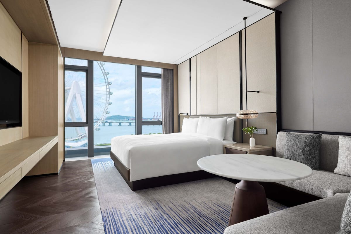 Executive-Apartment, 1 King-Bett (Glory Tower) | Hochwertige Bettwaren, Minibar, Zimmersafe, individuell dekoriert