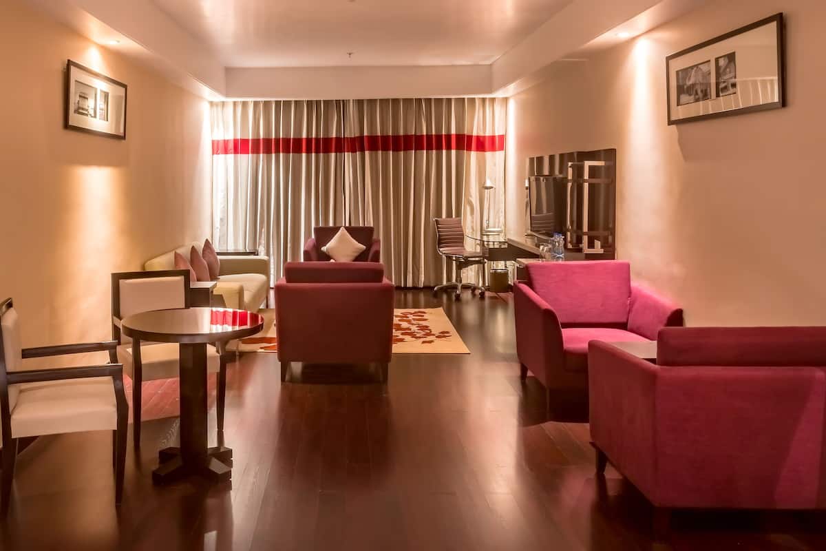 1 bedroom, premium bedding, down duvets, memory-foam beds