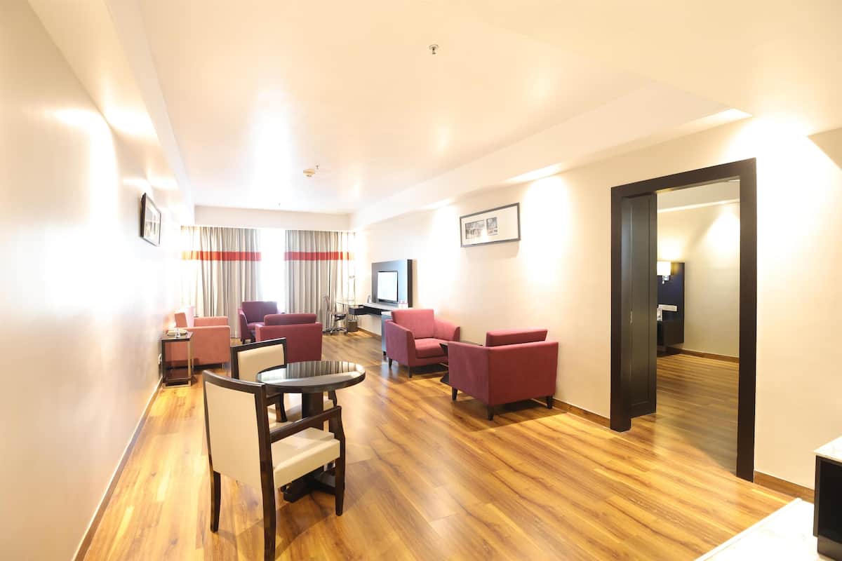 Presidential Suite (Taj View)