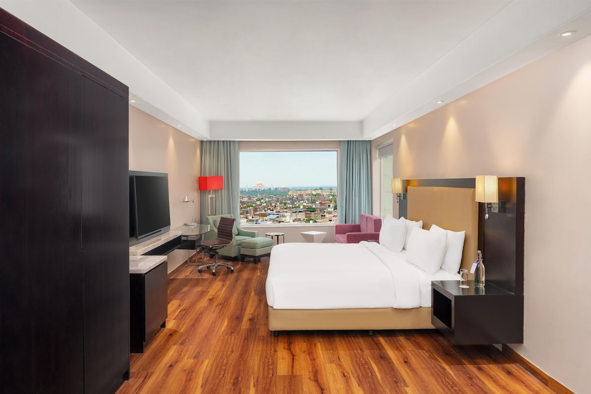 Presidential Suite (Taj View) | 1 bedroom, premium bedding, down comforters, memory foam beds