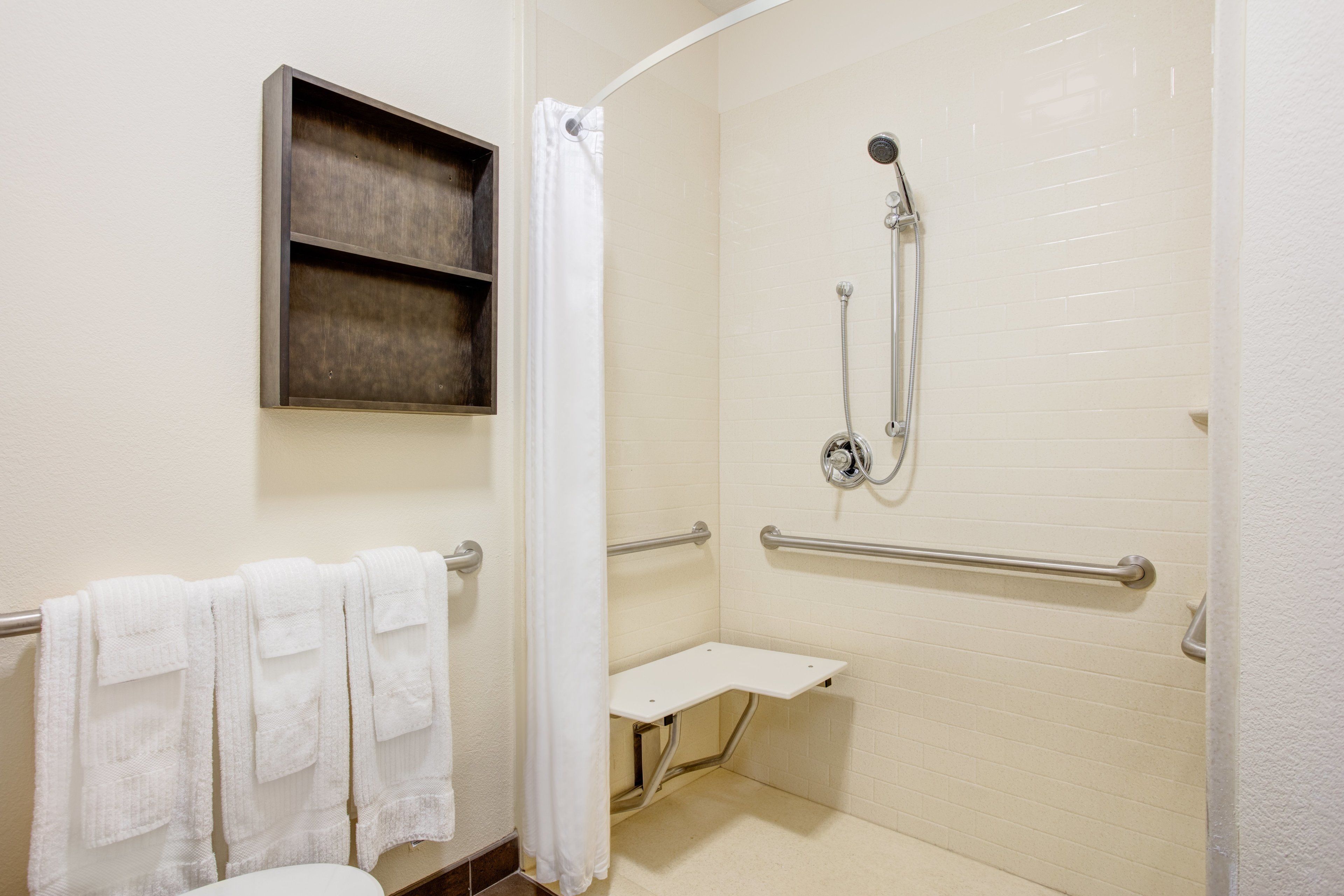 studio suite, 1 queen bed, accessible (hearing, roll-in shower) | bathroom | towels