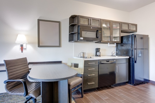 Studio Suite, 1 Queen Bed, Accessible (HEARING) | Room amenity