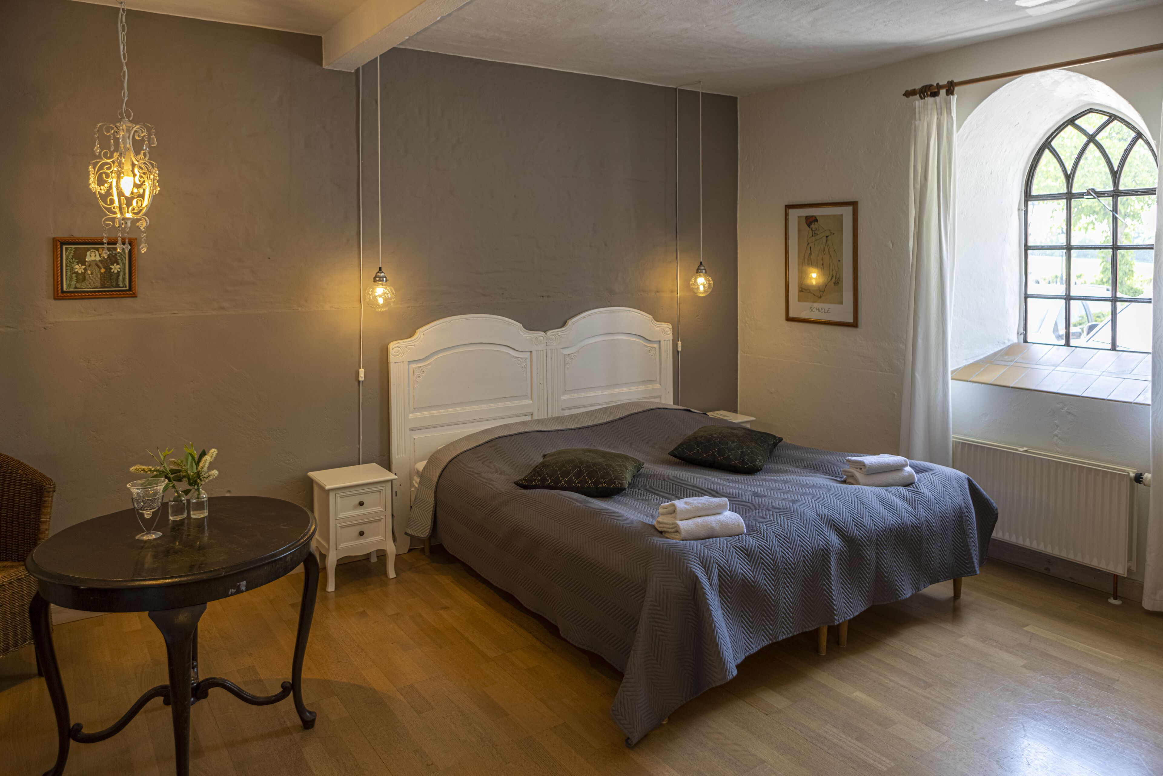 Apartment, 2 Bedrooms, Private Bathroom | Individually decorated, individually furnished, free WiFi, bed sheets