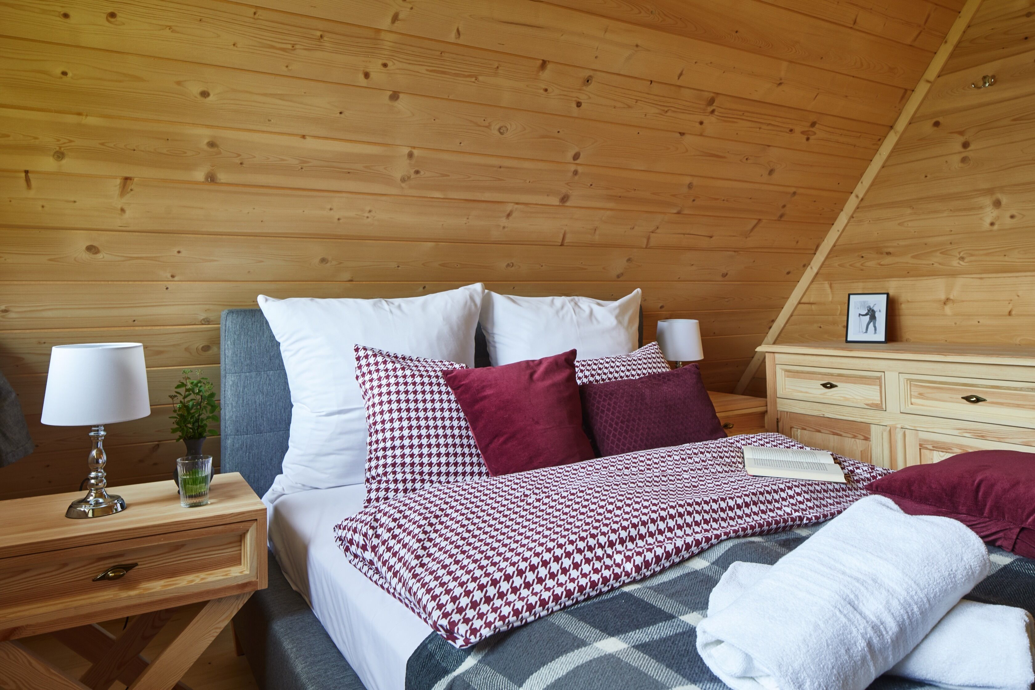 Casa luxo, 6 quartos, para não fumantes, vista para a montanha | 5 quartos, roupas de cama de algodão egípcio, roupas de cama premium