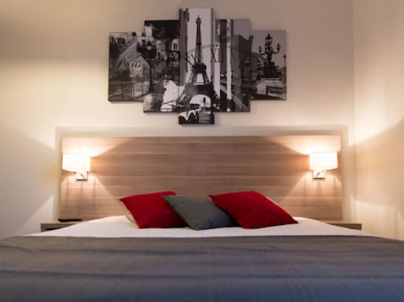 Classic Double Room, City View | Iron/ironing board, free WiFi. Storia Da Ennio