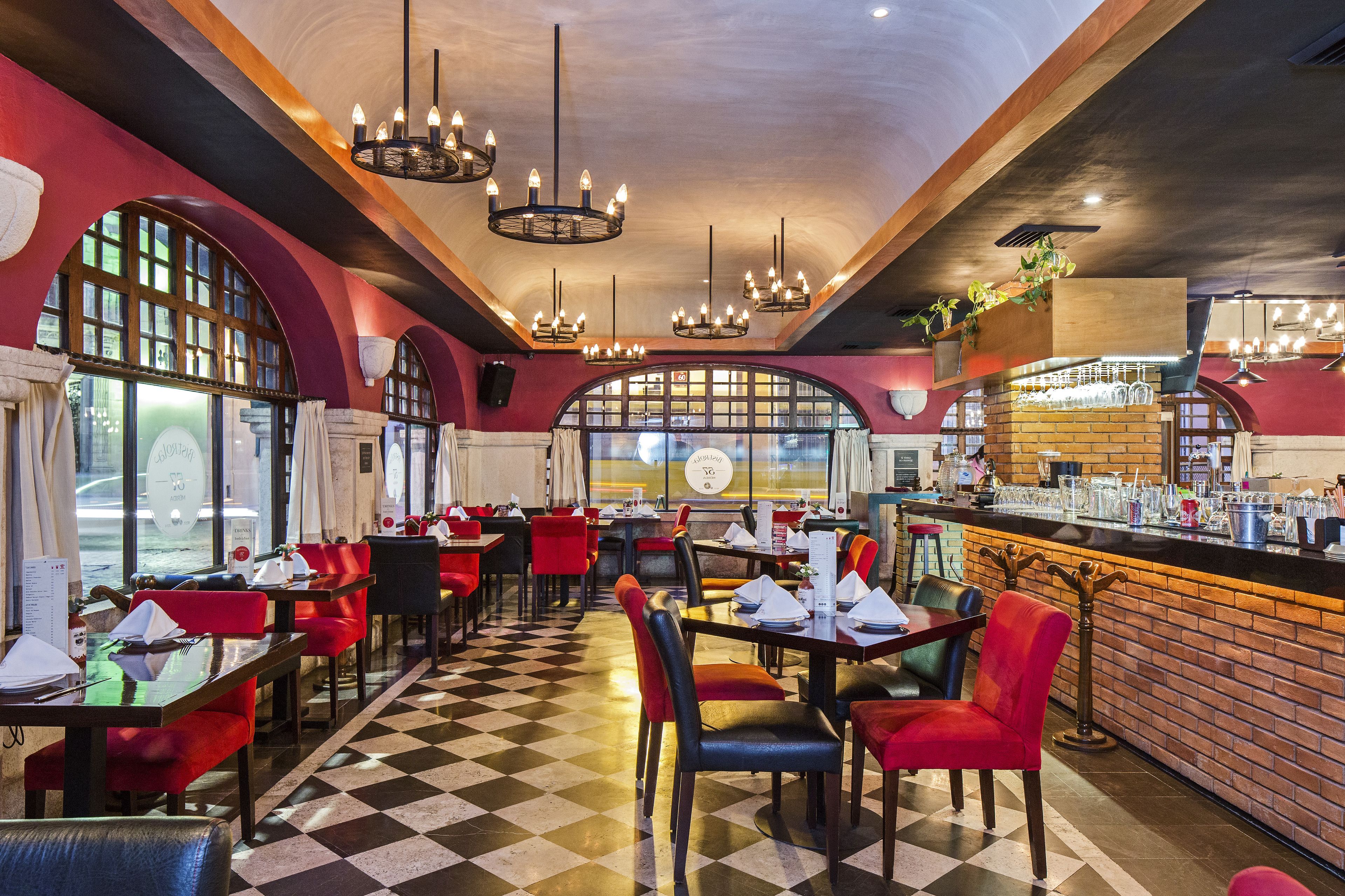 daily full breakfast (mxn 160 per person)