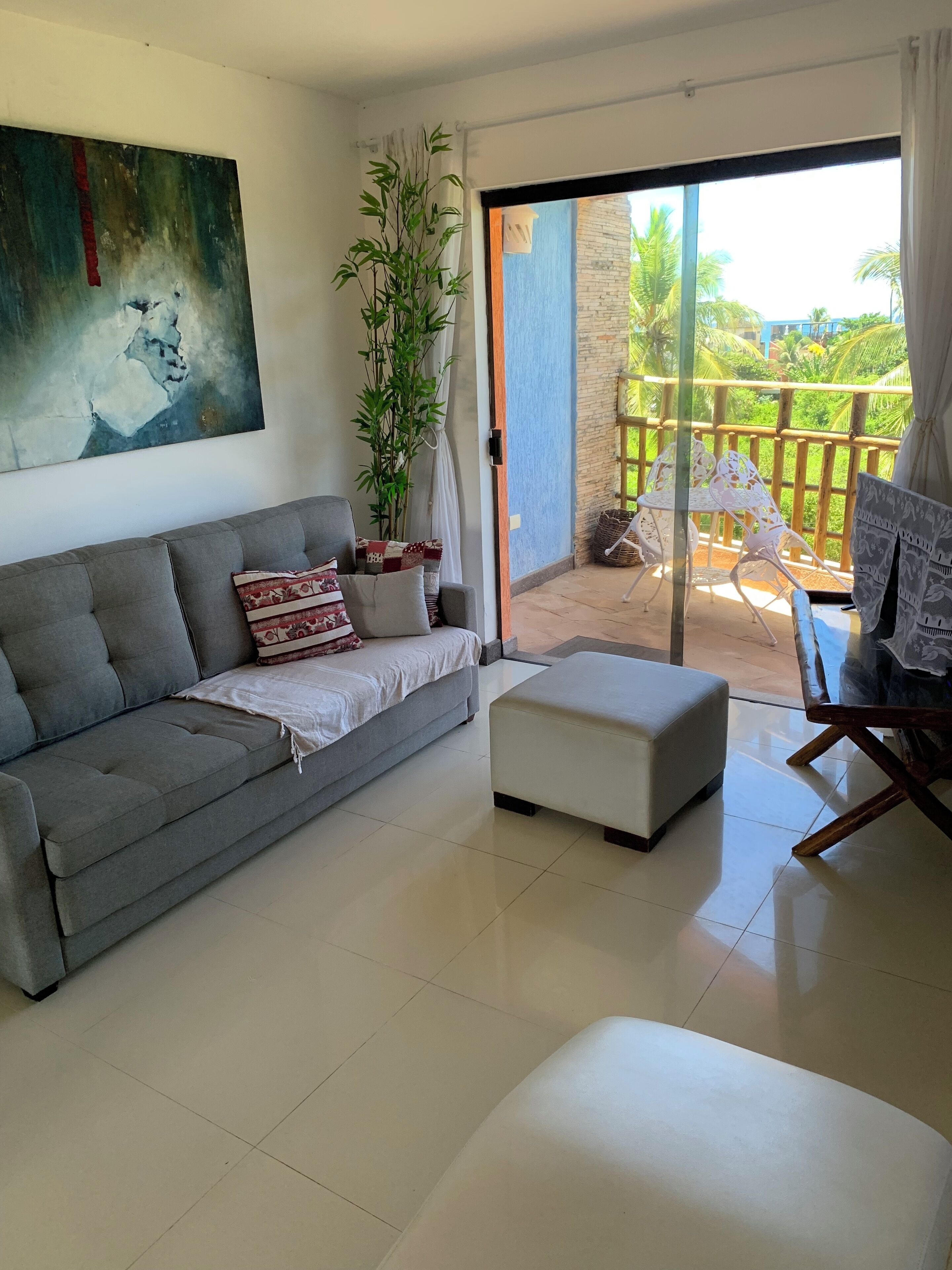 Apartamento luxo, 1 quarto, vista para a praia (103) | Área de estar | TV de tela plana