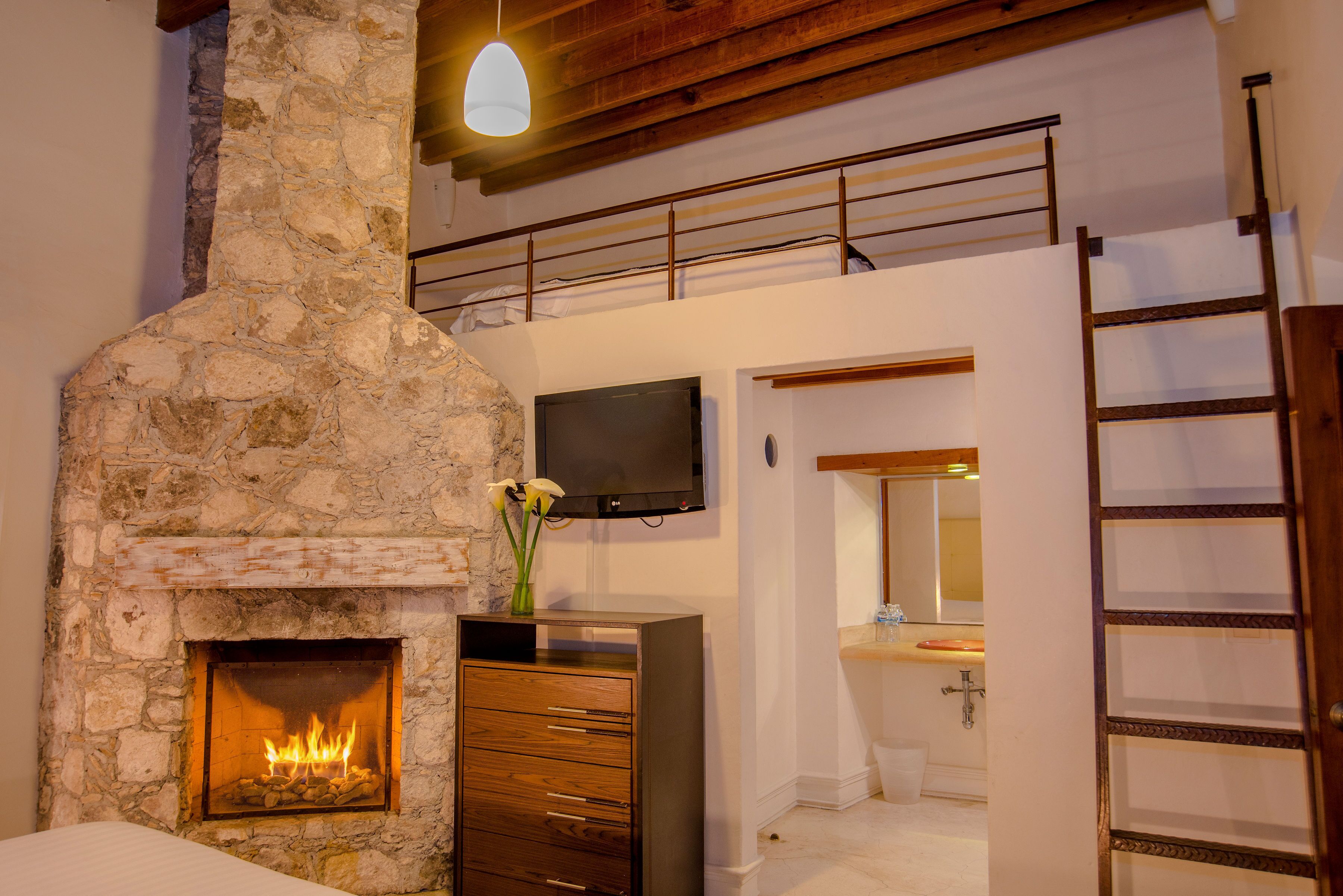 premium bedding, in-room safe, soundproofing, bed sheets