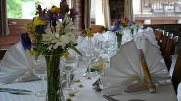 Servizio di pranzo e cena