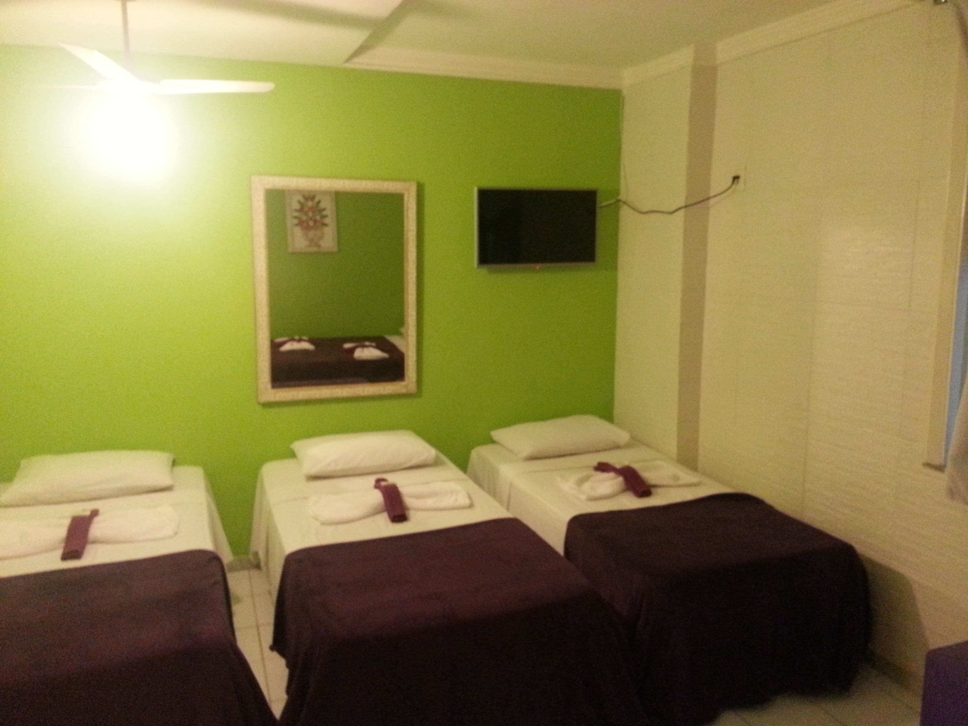 standard quadruple room | minibar, in-room safe, free wifi, bed sheets