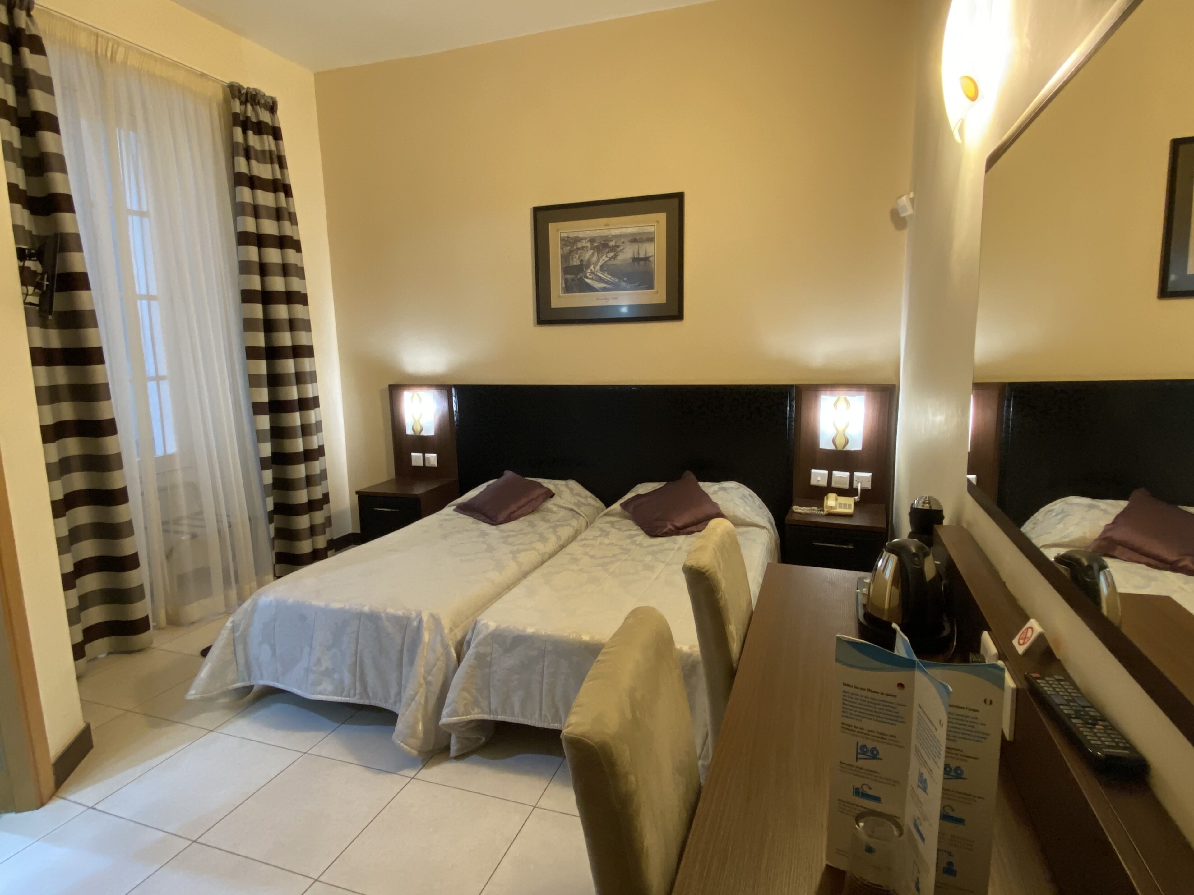 economy room, courtyard view | view from room