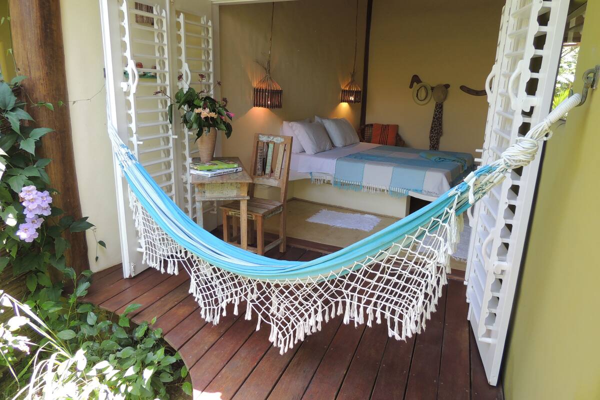 deluxe suite | desk, free wifi, bed sheets