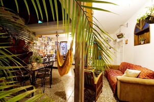 Televisión de pantalla plana