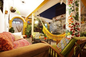 Televisión de pantalla plana