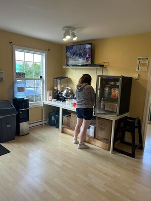 Free daily full breakfast - The Cavendish Motel (Cavendish)