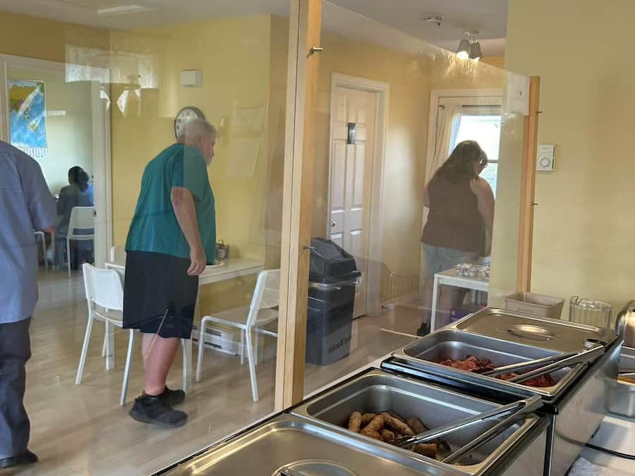 Desayuno completo incluido todos los días