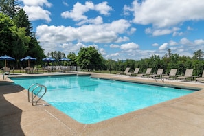 Outdoor pool, pool loungers