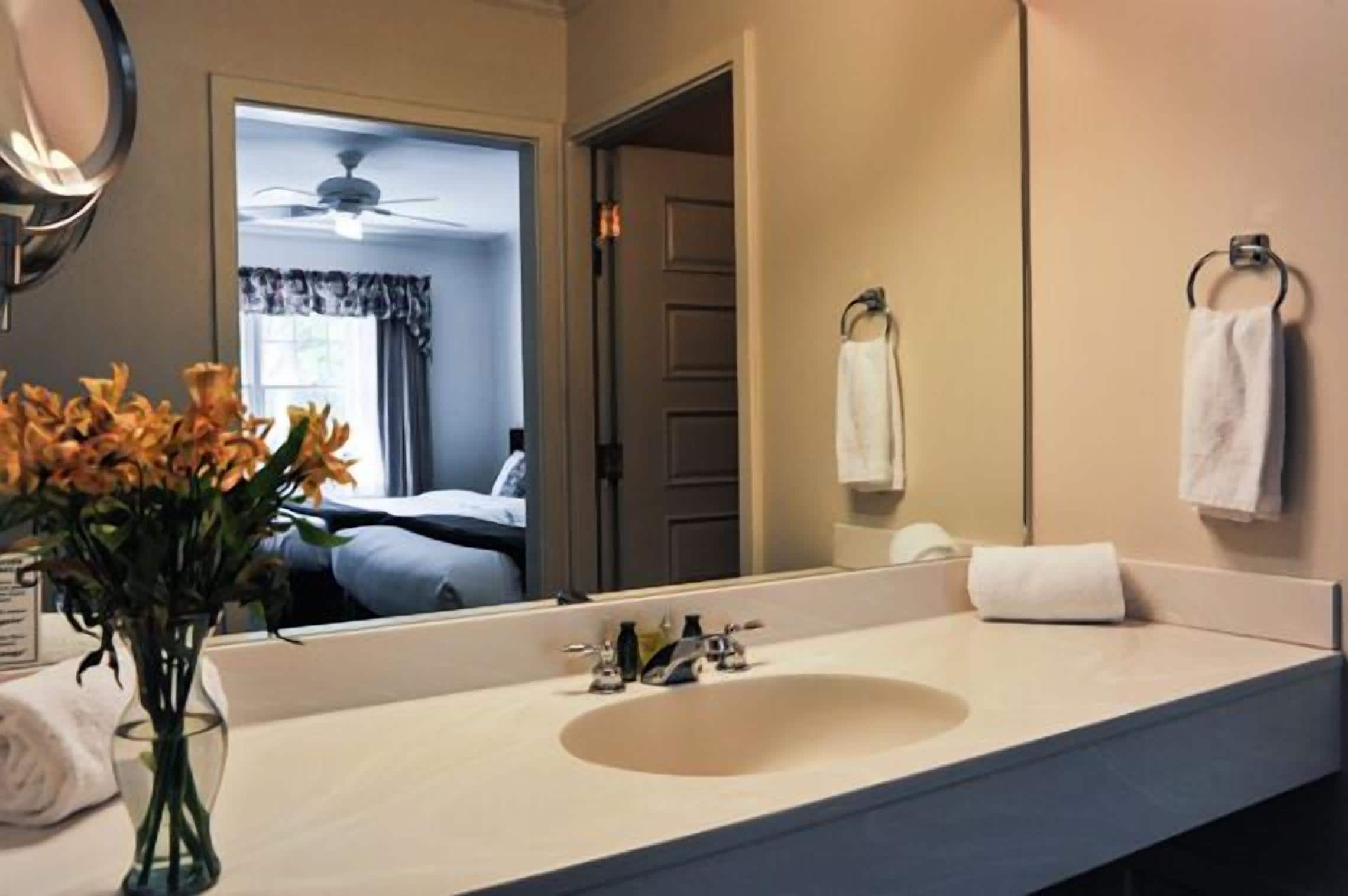 Superior 2 Queen Suite | Premium bedding, in-room safe, desk, iron/ironing board