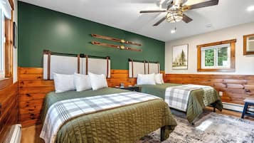 Double Room with Two Double Beds Standard | Individually decorated, free WiFi, bed sheets