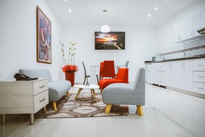 Double Room | Egyptian cotton sheets, premium bedding, memory-foam beds, minibar - Hotel Super Estrellas (Barrancabermeja)