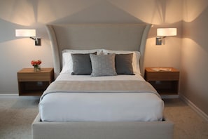 1 bedroom, premium bedding, minibar, in-room safe