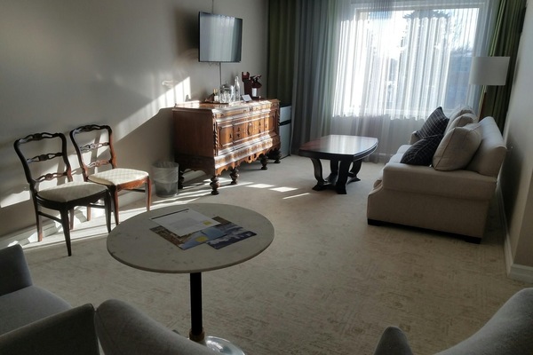 Luxury Suite, 2 Bedrooms | Living room | 40-inch LCD TV with digital channels, TV, Netflix