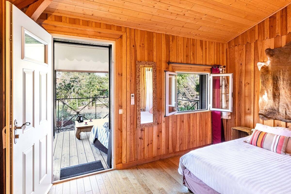 double room, private bathroom