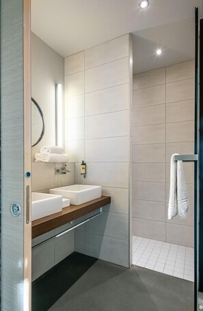 Suite, privébadkamer | Badkamer