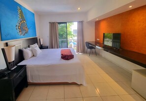 Escritorio, tabla de planchar con plancha y cunas gratuitas 