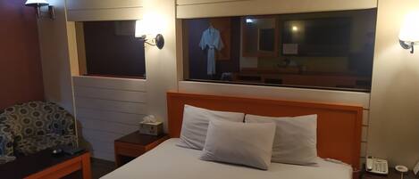Economy Single Room | Free WiFi, bed sheets