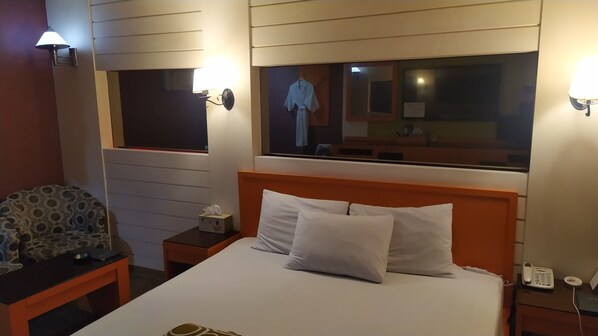 Economy Single Room | Free WiFi, bed sheets - SKY Hotel (Cheonan)