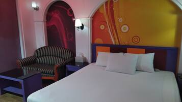 Free WiFi, bed sheets